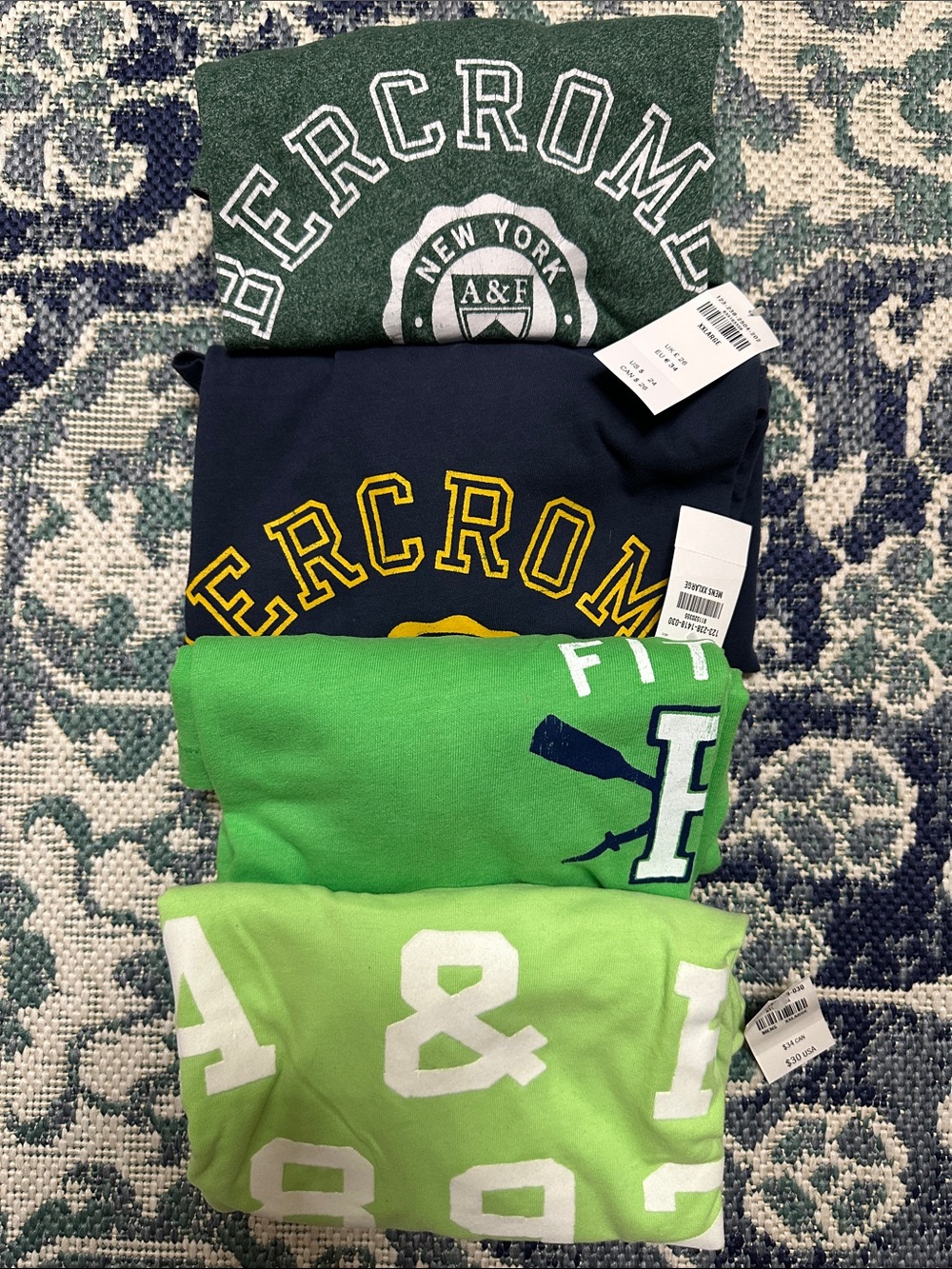 Abercrombie & Fitch Graphic Tees Blue & Green Medium LOT OF 4